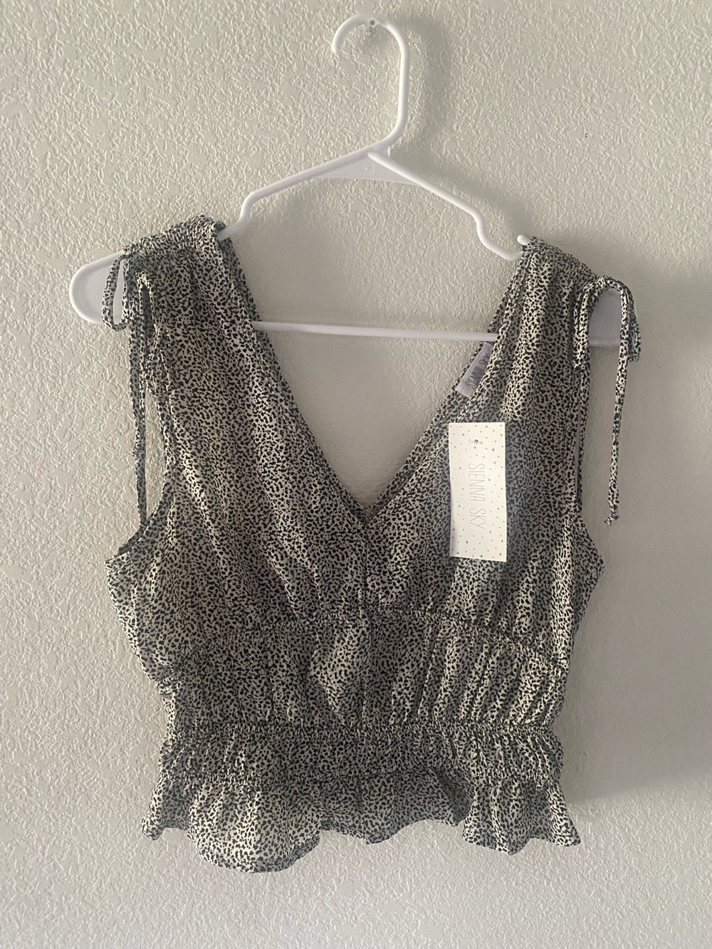 Women's Sleeveless Top in Small